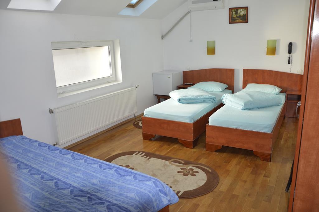 Motel Buti Sighetu Marmatiei Ruang foto